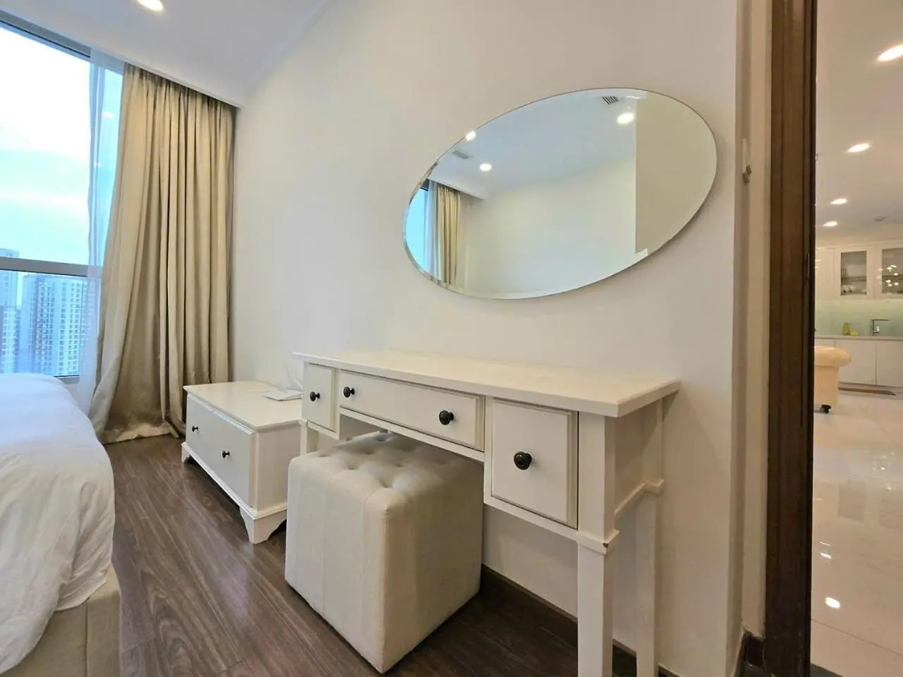 Can Ho Cho Thue O Vinhome Central Park Ho Chi Minh City