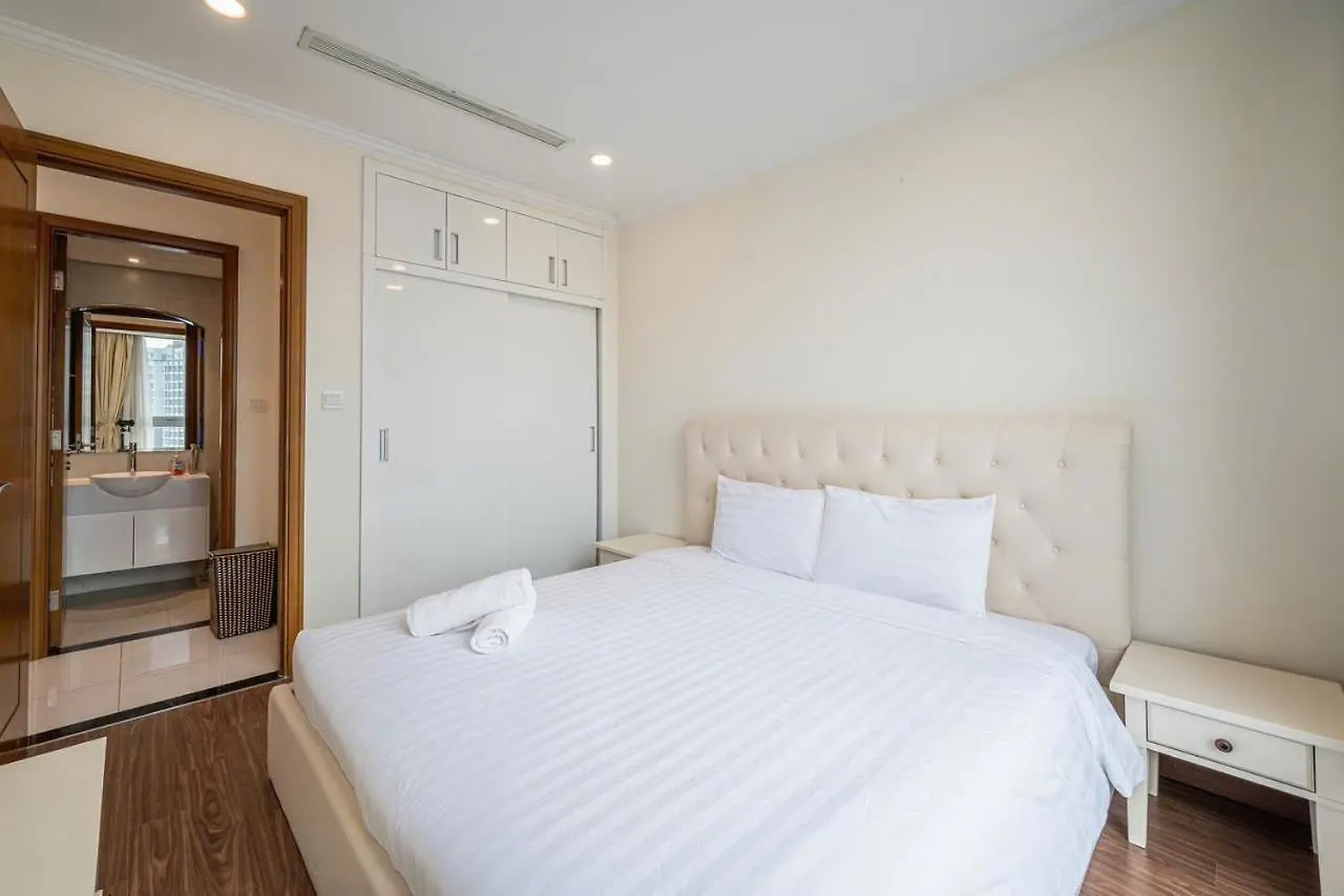 Apartment Can Ho Cho Thue O Vinhome Central Park Ho Chi Minh City