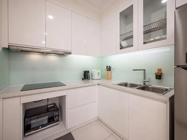 Can Ho Cho Thue O Vinhome Central Park Ho Chi Minh City Apartment